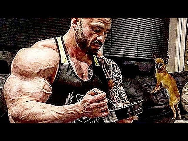 Bodybuilding Motivation - EAT TO GROW BIG