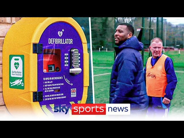 Wes Morgan meets Dave Orton in support of on-site defibrillators at football grounds