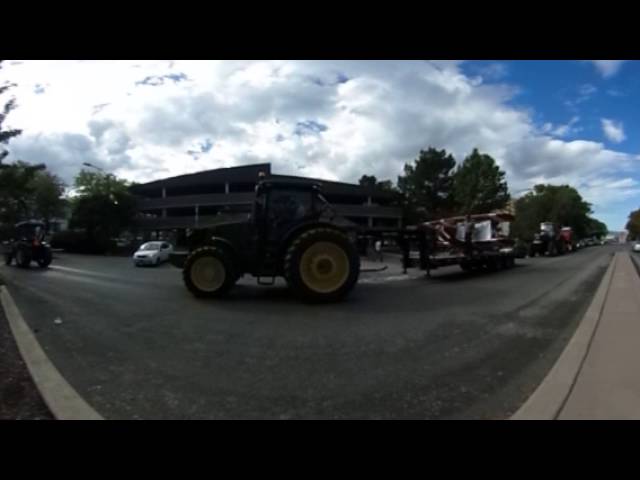 Tractor Parade 360