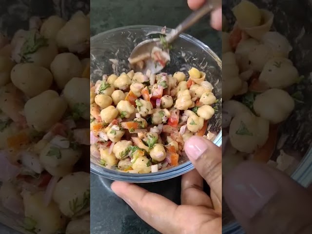 Easy Chole Chat Recipe , Indian food,,Indian Chaat  Pinky vlog ,, #recipe #video #chaat #shortvideo