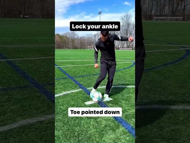 MAR-4 How To Shoot a Cristiano Ronaldo Penalty Tutorial #football #soccer