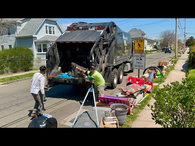 Garbage Truck VS Massive Bulk Piles