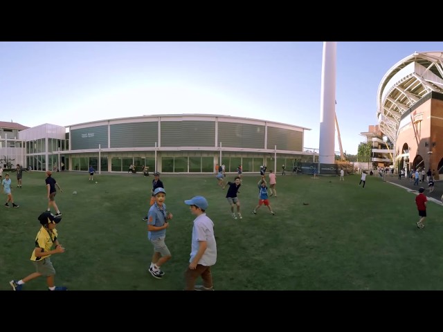 360: Kids enjoying Adelaide Oval