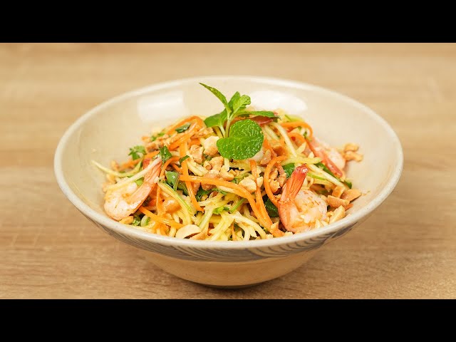 How to Make Vietnamese Mango Salad with Shrimp and Herbs | Fresh, Zesty, and Irresistible