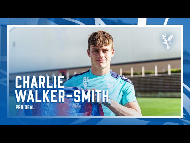 "Every time you're playing, you're developing" 💪 | Charlie Walker-Smith signs his pro contract