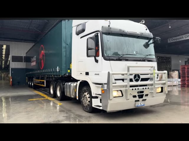 Australia Truck vlog I Truck Driving in rain and wet condition