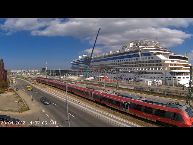 Ostseebowling Warnemünde (Livestream Kreuzfahrtterminal Warnemünde: Pier 7 & Pier 8)