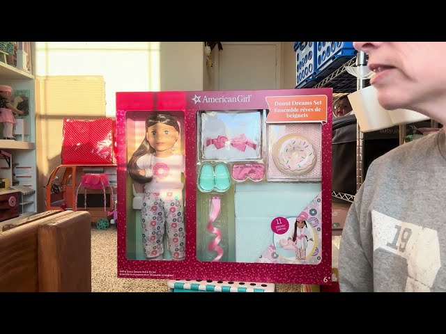 Unboxing my American Girl Christmas present- Dolly Dreams Ep 877