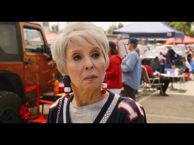 80 FOR BRADY (2023) Clip - Rita Moreno and Lucius Baybak