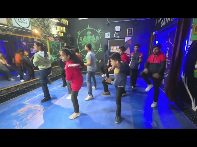 Mere Mehboob Mere Sanam || Bollywood Dance ll Easy Dance ll Basic Dance video ll Just Dance Academy