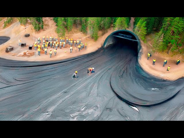 They Flushed All Lake Water into a Tiny Hole, What Happened Next Day Terrified Everyone