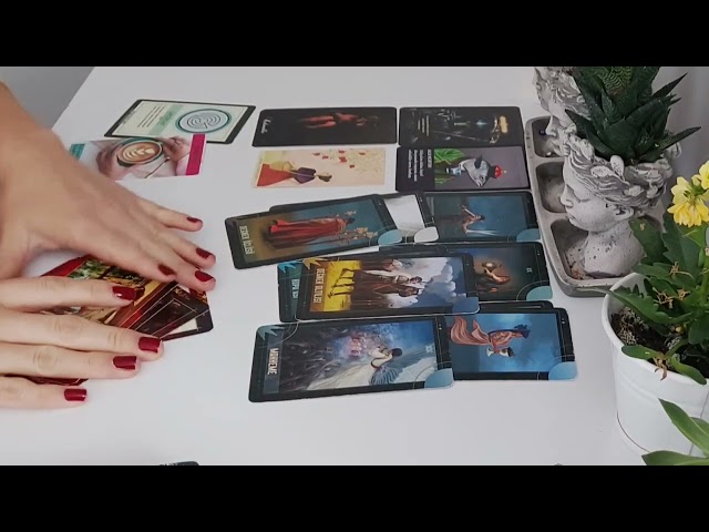 AKLINDAKİ KİŞİ BUGÜN NE YAŞIYOR ? #tarot #aboneol#ilişkiaçılımı #aboneol #aklımdakikişi