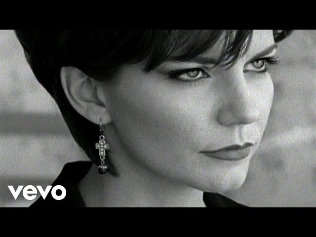 Martina McBride - Independence Day (Official Video)