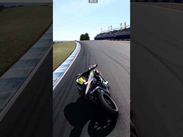 RIDE 4 - Nice Overtake!