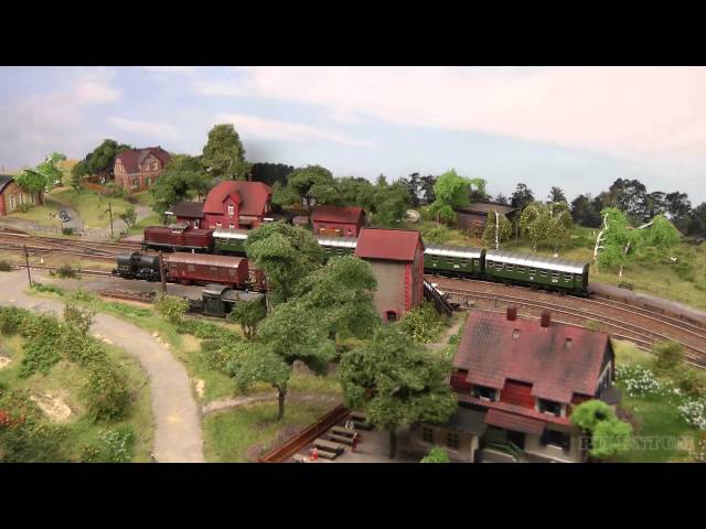 Z Scale Model Trains on an Amazing Model Railroad RR Layout