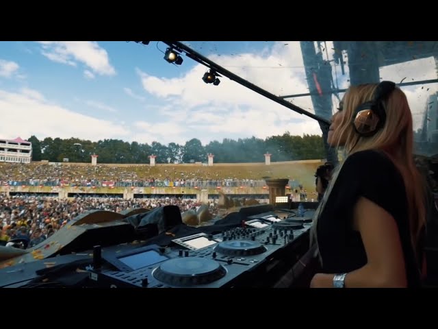 Ida Corr vs. Fedde Le Grand - Let Me Think About It (Music Video)