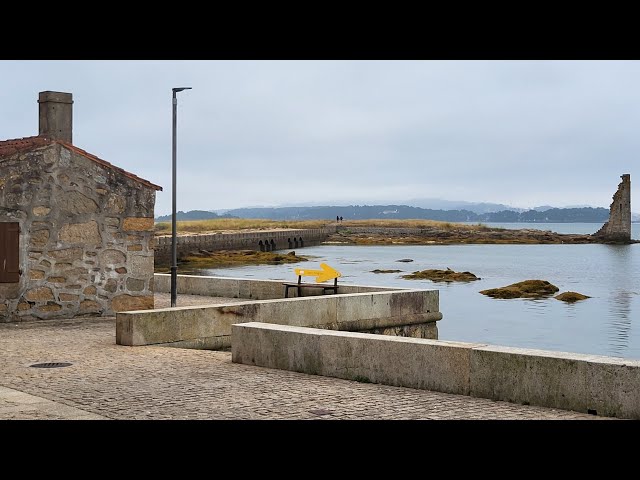 CAMBADOS and Santa Mariña de Dozo, the ruins of a church converted into a cemetery | Walking Tour 4k