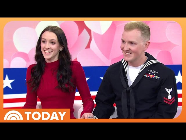 Navy serviceman proposes to high school sweetheart on TODAY!