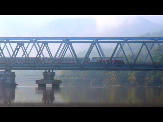 THE SERAYU TRAIN ON THE SERAYU RIVER | Indonesian Railways Videos