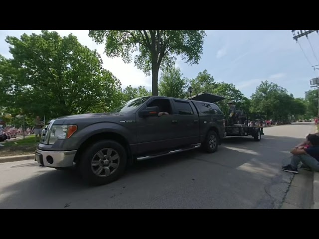 Elmhurst Memorial Day Parade - May 30, 2022 - VR180