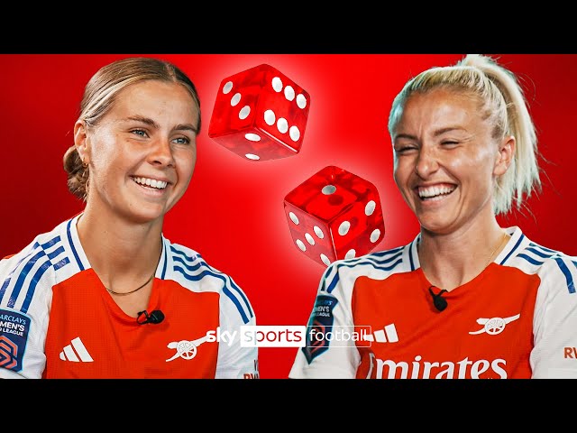 Who is Arsenal's undercover singer? 🎤 | Victoria Pelova and Leah Williamson play Roll The Dice