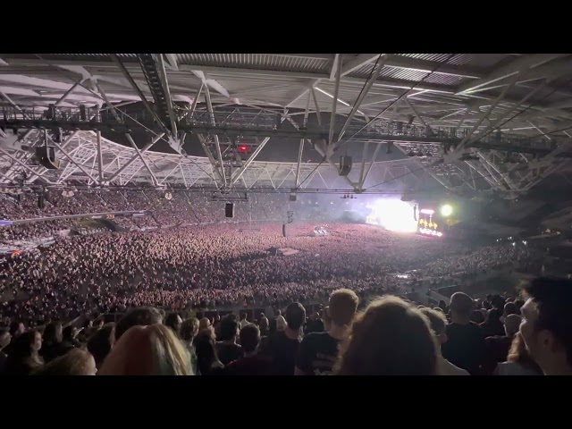 Green Day - Jesus of Suburbia Firework finish - Hella Mega Tour London