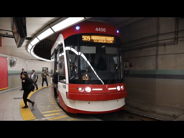 TTC Streetcar at Union Station Streetcar Platform