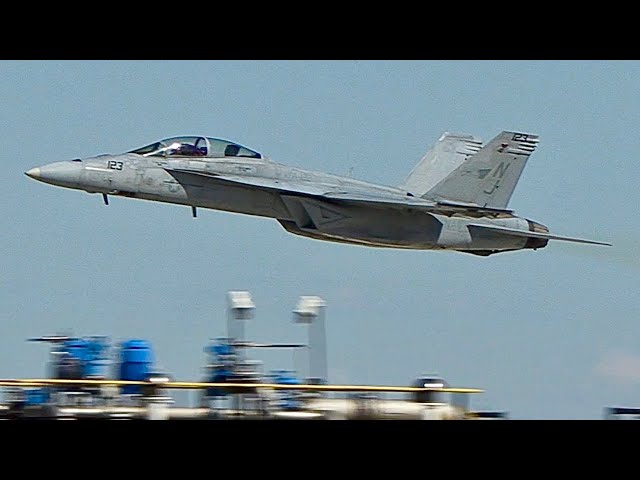 AGGRESSIVE! F-18 Super Hornet Demo 2024 El Centro Air Show