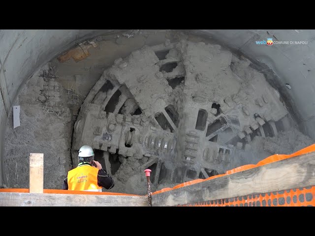 Completato il collegamento della Metropolitana di Napoli "Poggioreale - Aeroporto di Capodichino"