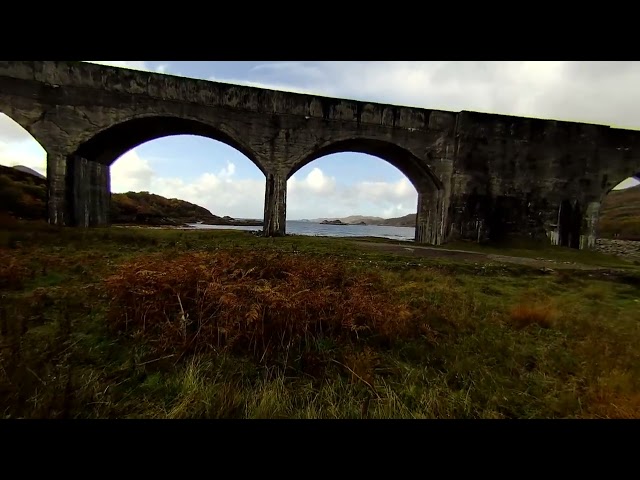 Blue pullman crossing Nan Viaduct and Dead horse plaque view on 2024-10-19 Calf Visinse VR180