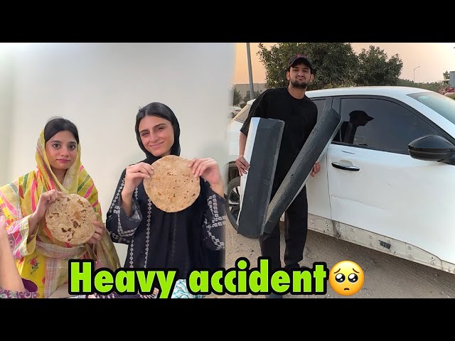 Gool Roti competition momina vs saba😂 | Mera accident hogaya🥲