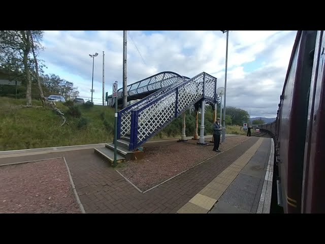 Train departing from Rannoch on 2019 -09--28 at 1727 in 180VR