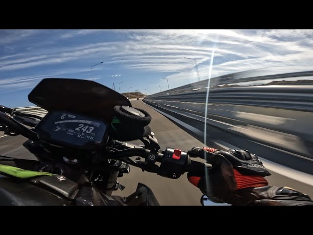 Kawasaki Z900 Top Speed Test