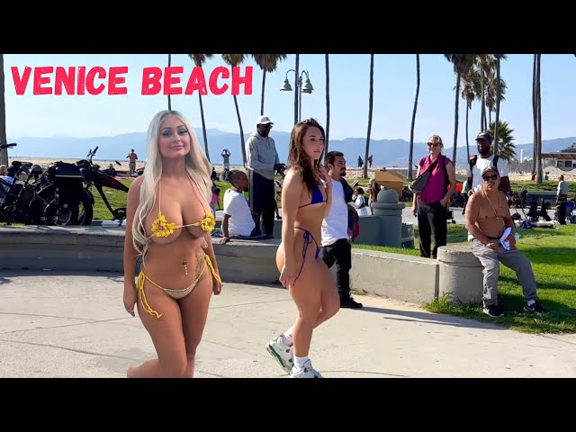 ☀️ VENICE BEACH FUN – GIRLS, SUN, AND ENDLESS VIBES! 🌴🎉