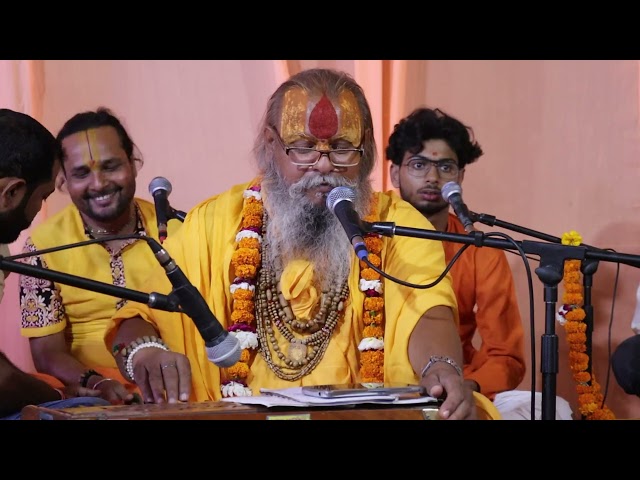 Hey Raam Tumhare Charno Mein Bhajan😍 || Shree Kishori Sharan Ji Maharaj ||