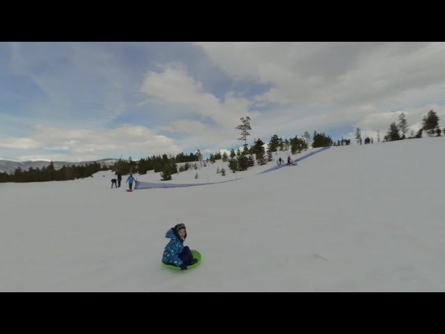 Frisco2020 Sledding 3D180 HET0026