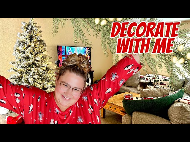 Let's decorate for christmas | Decorate my house with me | Vlogmas Day 6