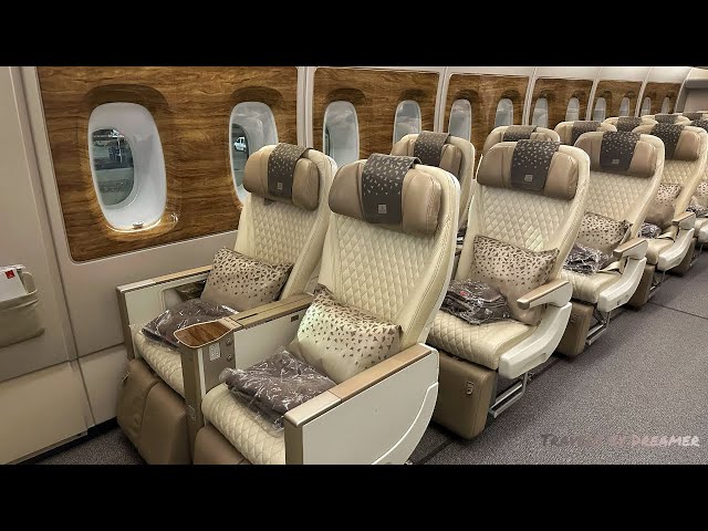 Emirates Premium Economy: The BEST in the World?