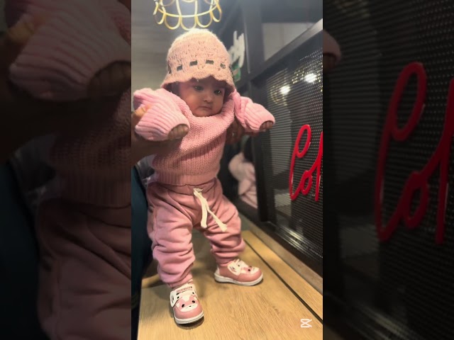 Baby dance 💃#cutebaby #viralshort #cutecat