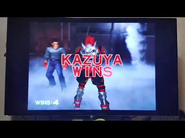 Kazuya & yoshimitsu fight over Juju I