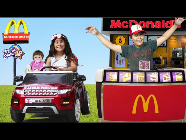 MARIA CLARA E JP MONTAM UM  MCDONALDS NO CONDOMÍNIO