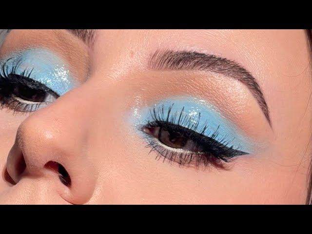 HOW TO TRANSFORM ONE EYE MAKEUP LOOK TO ANOTHER