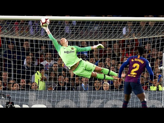 Best Goalkeeper Saves in Football     2020    4K