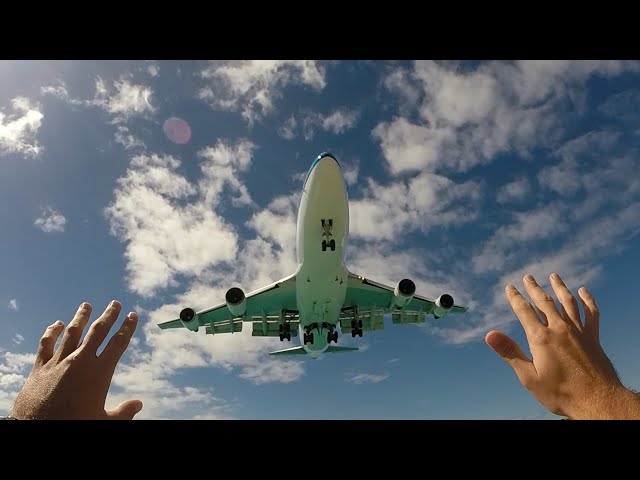 Dirty joke in a plane. A man sits next to a young pretty woman