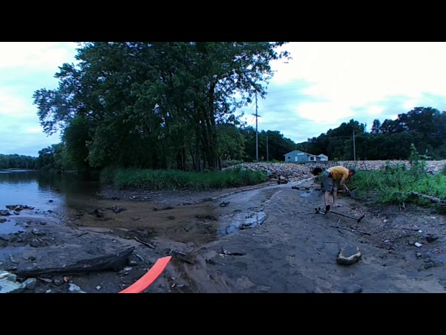 Exploring the south side of the Rock River in Dixon Illinois