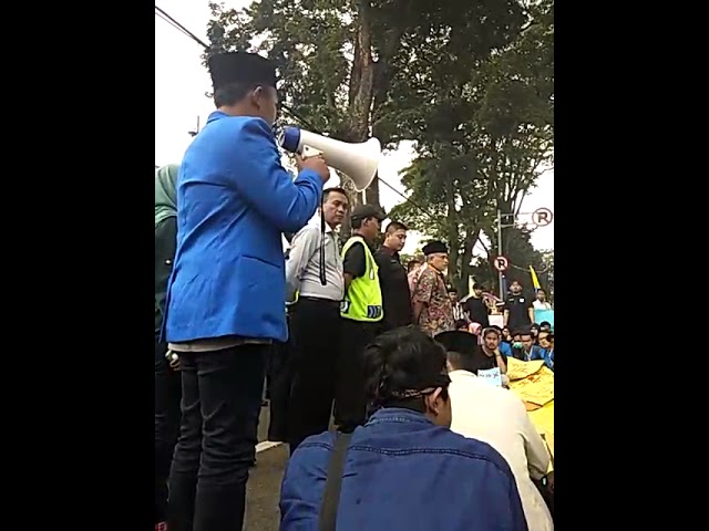 Demokrasi Mati Di Tangan DPR