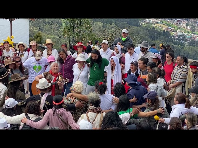 SPORTTROTTER OFF-ROADS (Curious Circle, MONTSERRATE, Bogotá, Colombia)