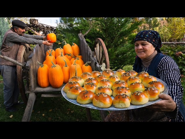 Sweet Pumpkin Buns | Cozy Autumn Recipe 🍂🍁