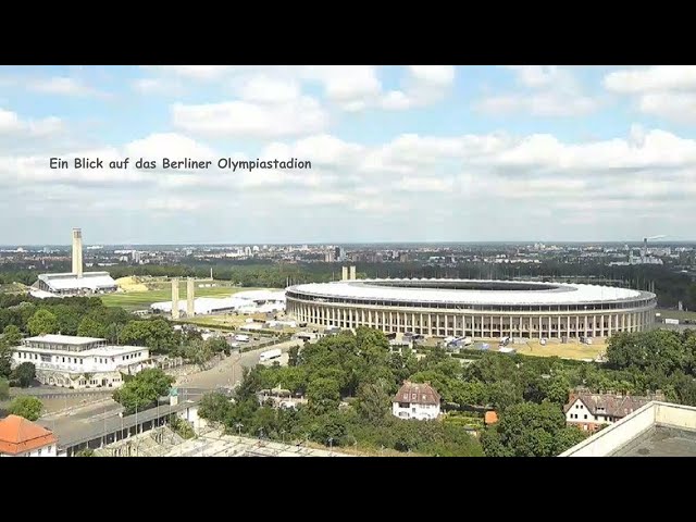 Live - Blick vom Corbusierhaus Berlin auf das Olympiastadion