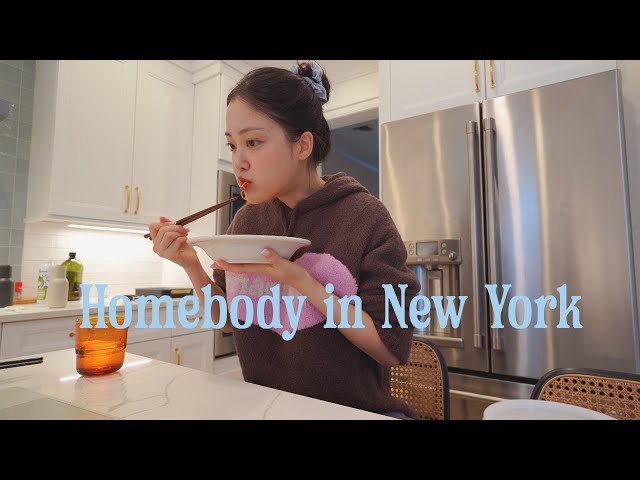 Homebody in New York | Cozy start to new year, trying to be productive, decluttering, setting goals!